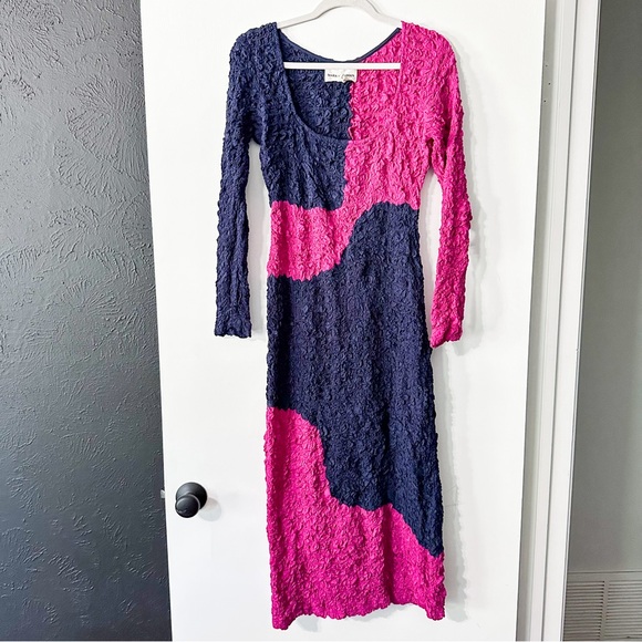 Mara Hoffman Amy Dress in Navy Multi Popcorn
Midi Purple Blue Size Medium - Picture 4 of 10